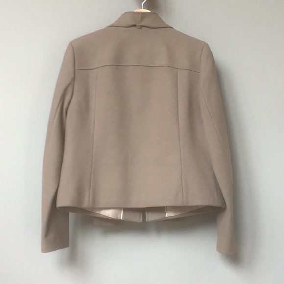 Banana Republic Taupe Wool Jacket with neck tie - Picture 7 of 9